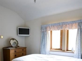 The Waltzing Weasel B&B Birch Vale Exterior photo